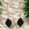 Boucles d'oreilles Feuilles Noires sur tige