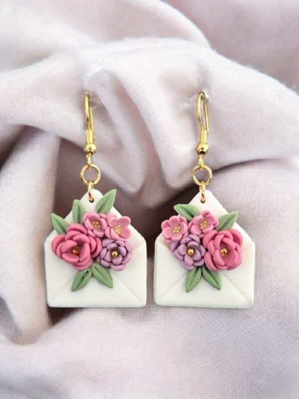 Boucles d'oreilles enveloppes fleurs printemps