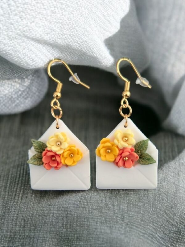 boucles d'oreilles enveloppes fleurs d'été