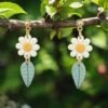 Boucles d'oreilles Marguerite et feuille