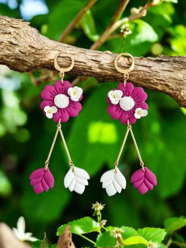 Boucles d'oreilles fleurs turnip et ses pétales
