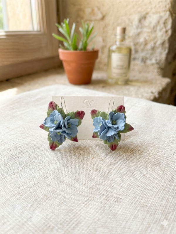 1780849631076 Boucles d'oreilles bouquet bleu