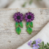 1784369911896 Boucles d'oreilles Marguerites Pourpres et feuilles grises